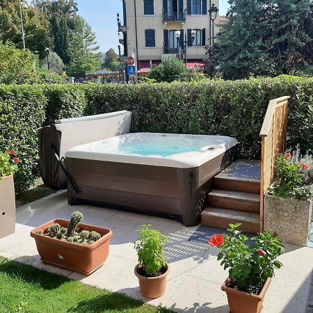 Front Lake Studio With Loft Bed And Pool Bardolino Eksteriør billede